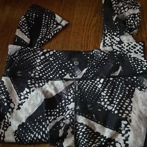 Lululemon athletica Capri crop length leggings 10
